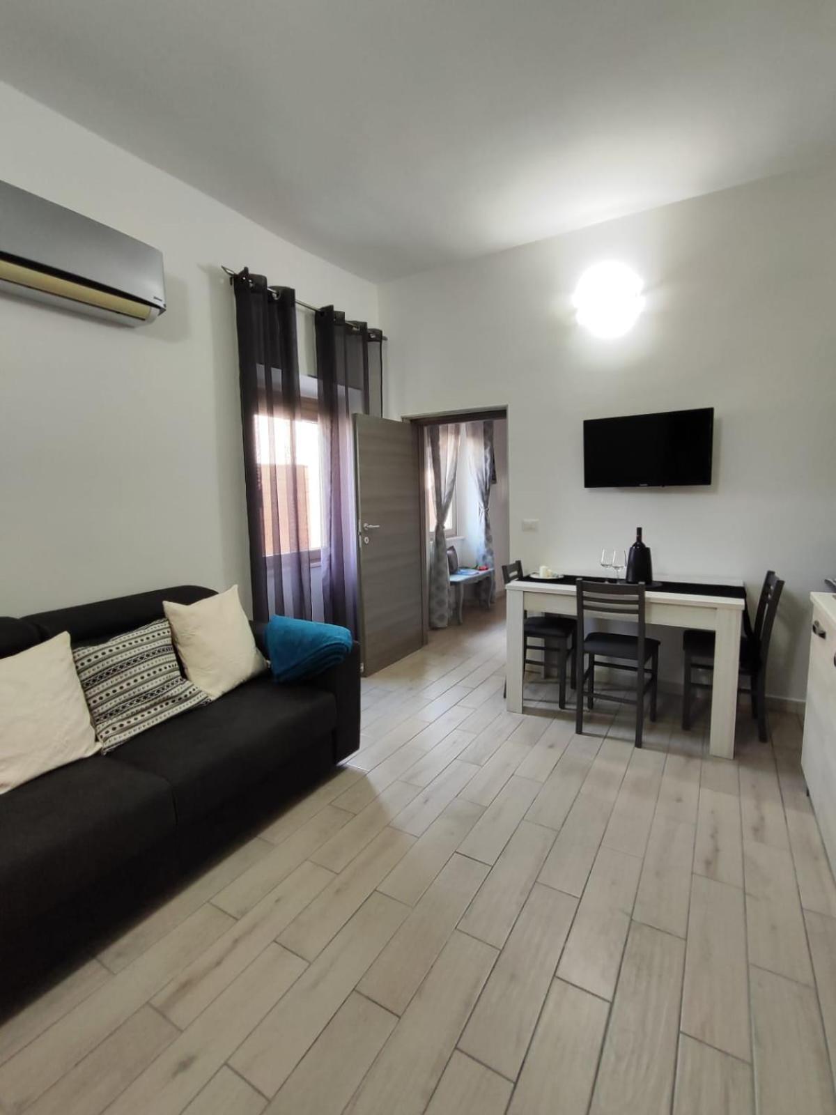 Casa Vacanze Con Giardino I Girasoli - Cin It 09006 - 9 C 2000 R4042- Sorso Zewnętrze zdjęcie